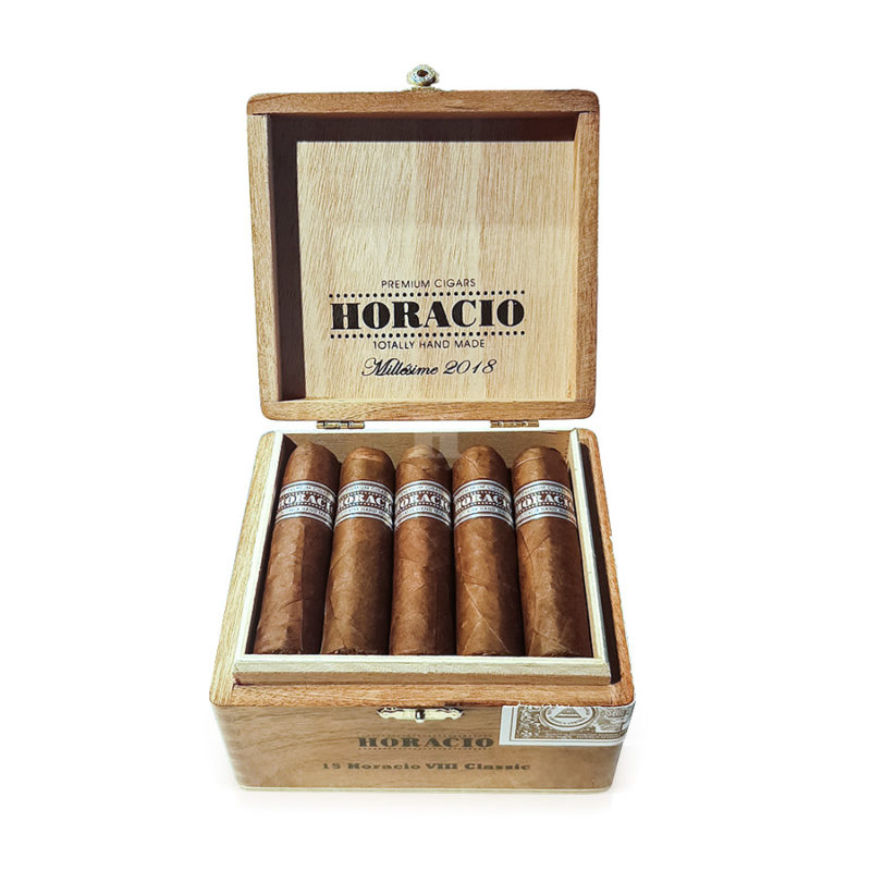 Cigar Horacio 8 millesime 2018 box open front